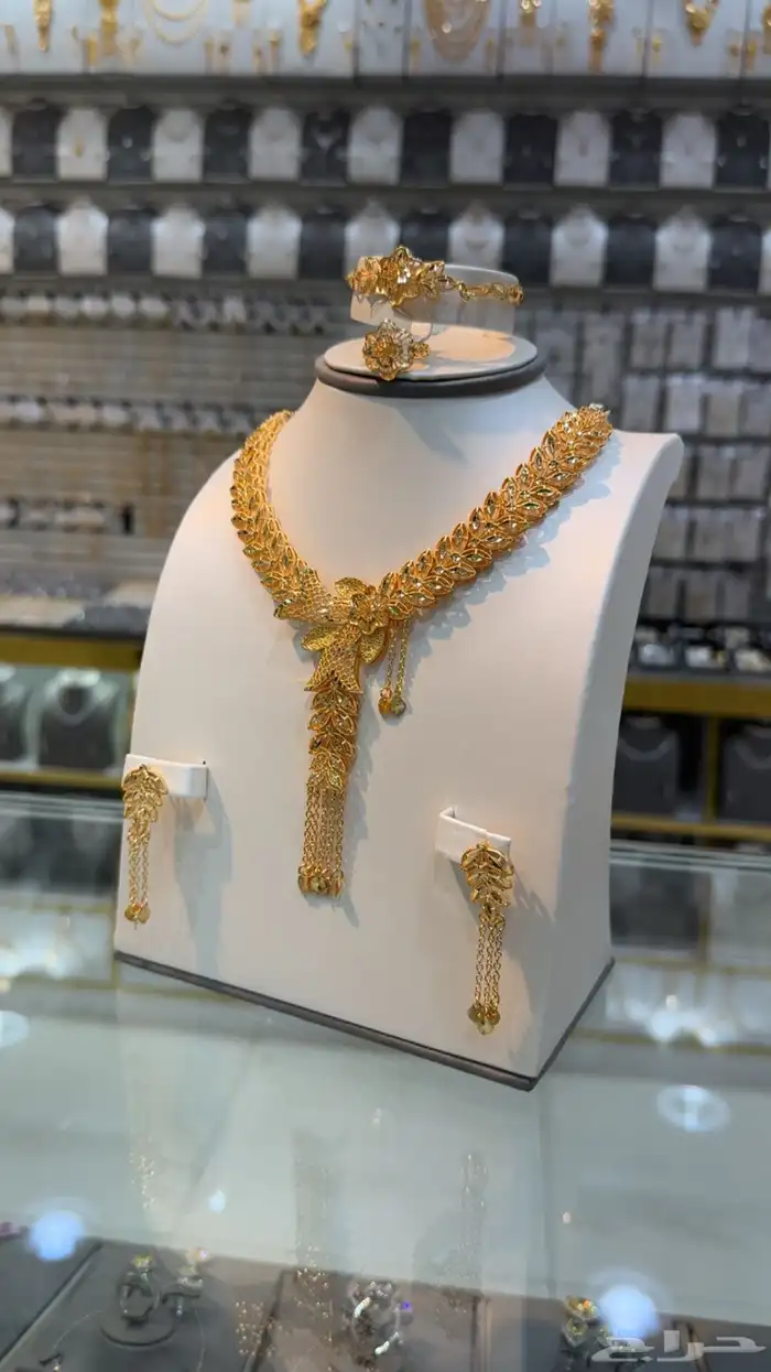 طقم بديل الذهب زركون 32