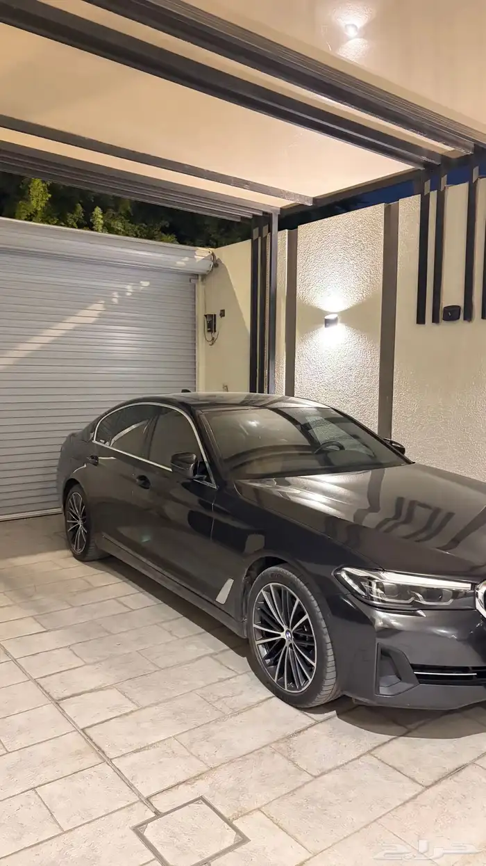 BMW 520i بي ام دبليو الفئة الخامسة 0