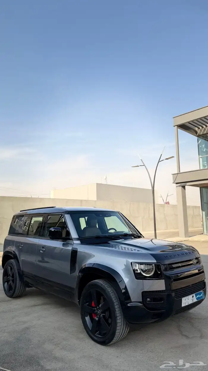 للبيع ديفندر 2023 HSE فل الناغي 6 سرندل 5