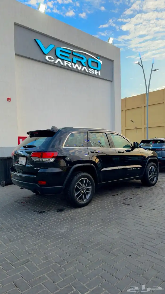 جيب جراند شيروكي 2020 أسود ملكي سعودي نظيف 4