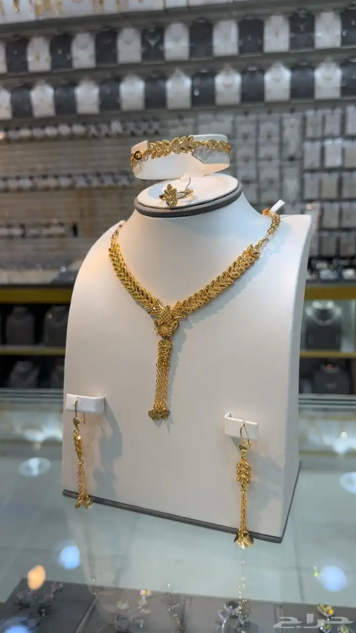 طقم بديل الذهب زركون 33