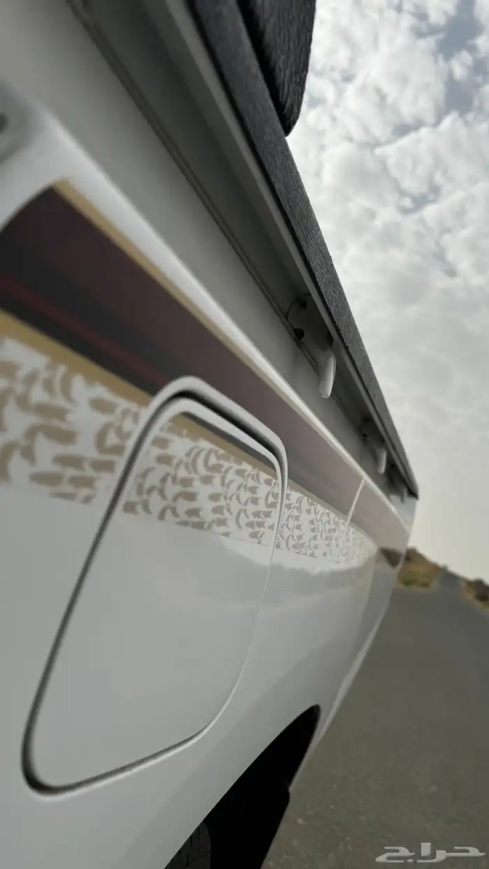 هايلكس مخزن 20