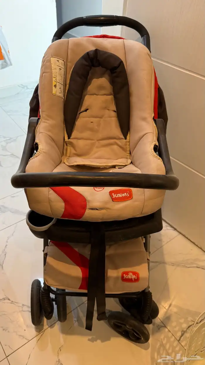 عربة اطفال من سنتر بوينت 1