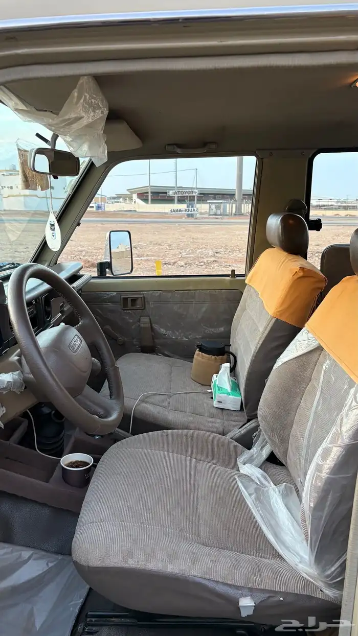 للبيع جيب ربع 2003 12