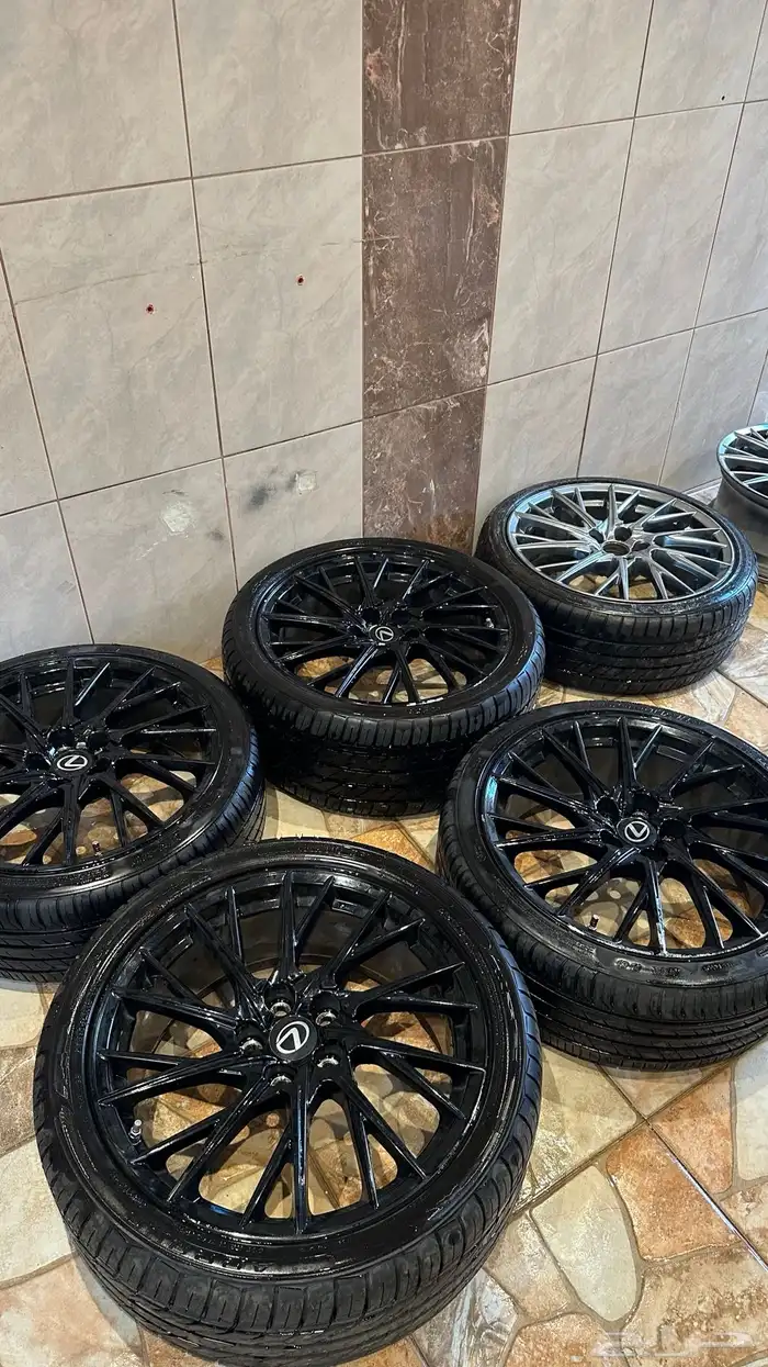 جنوط لكزس مقاس 19 4