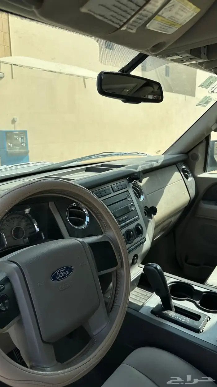 فورد اكسبيدشن فضي 2010 6