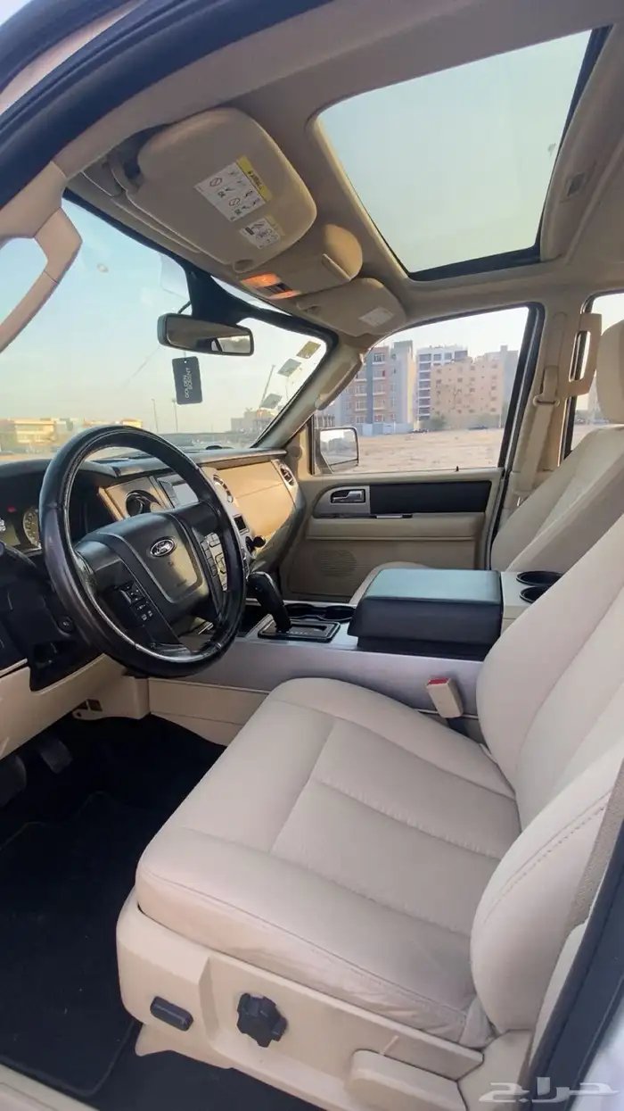 فورد اكسبديشن XLT بدون دبل 12