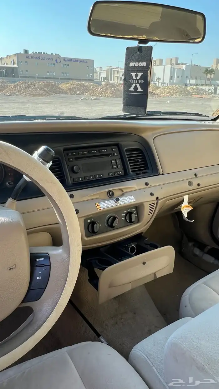 فورد فكتوريا 10