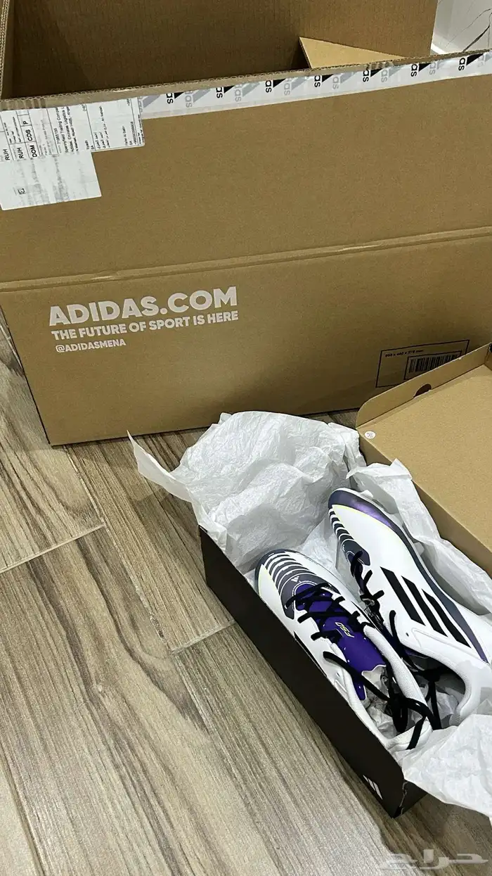 للبيع جواتي اديداس اصلي حقات ميسي مقاس 44 3