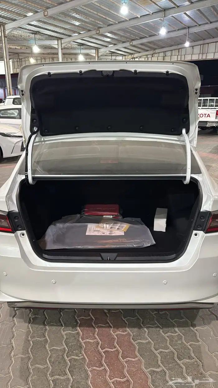 تويوتا يارس Y بلس بنزين 2026 10