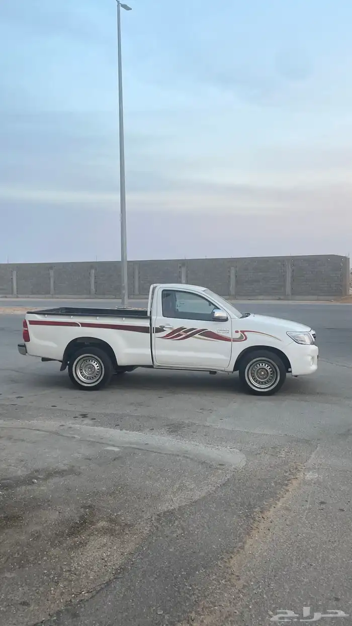 للبيع هلكس 2013 غمارةGLX   شرط المحركات 10