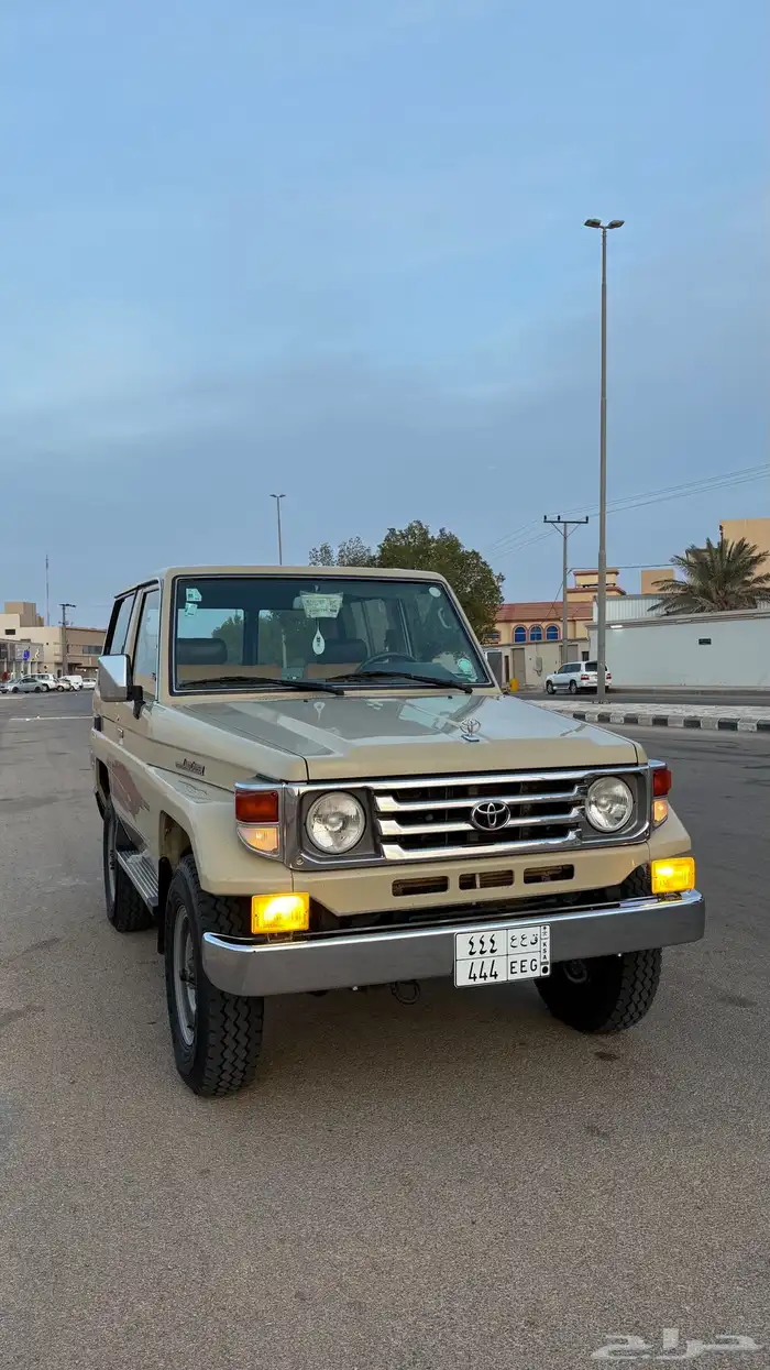 للبيع جيب ربع 2003 9