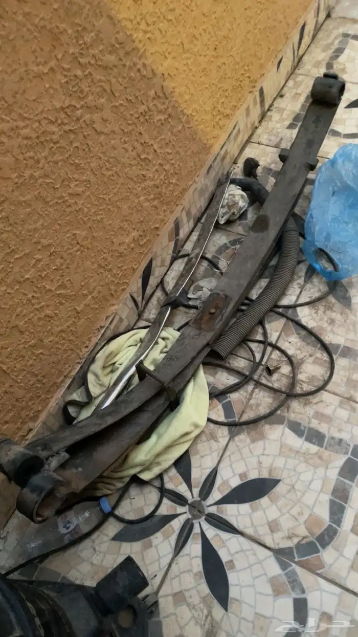 عراض ربع وهيلكس 9