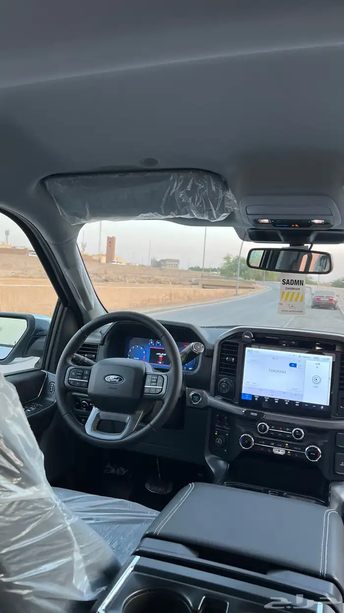 للبيع فورد أف F150 XLT جديد ممشى1250 كيلو فقط V8 أبيض 2025 14