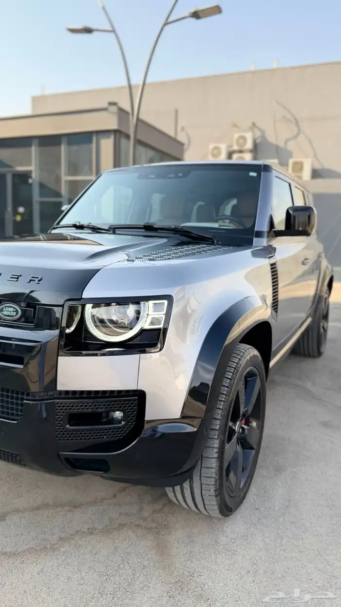 للبيع ديفندر 2023 HSE فل الناغي 6 سرندل 8