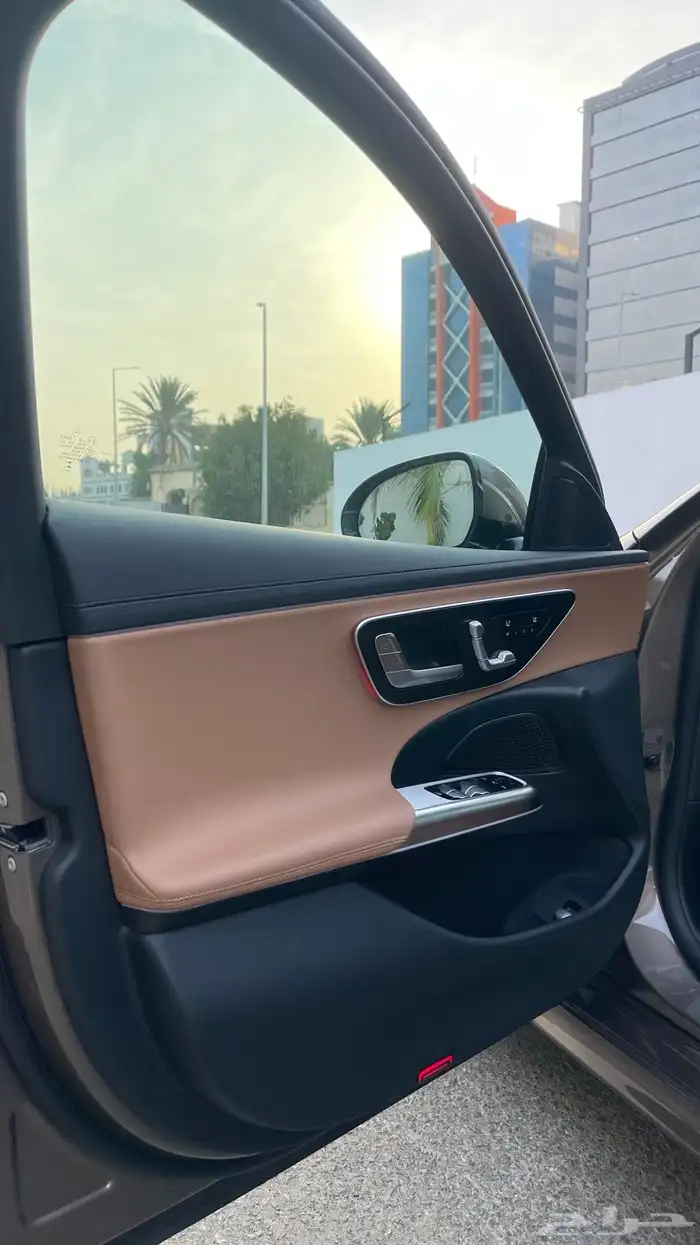 مرسيدس E200 2025 عداد 6 آلاف km ضمان الجفالي إلى 2027 15