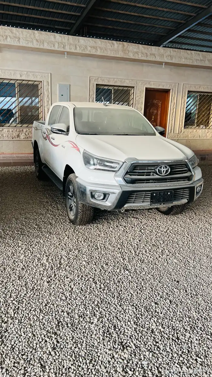 هايلكس قطري بنزين تماتيك فل كامل 2025 1