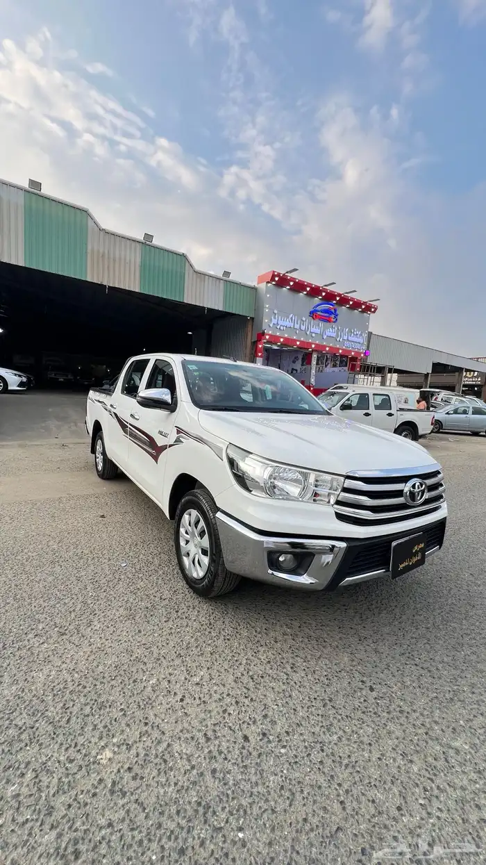 هايلوكس 2018 غمارتين GLX بنزين عداد قليل 1