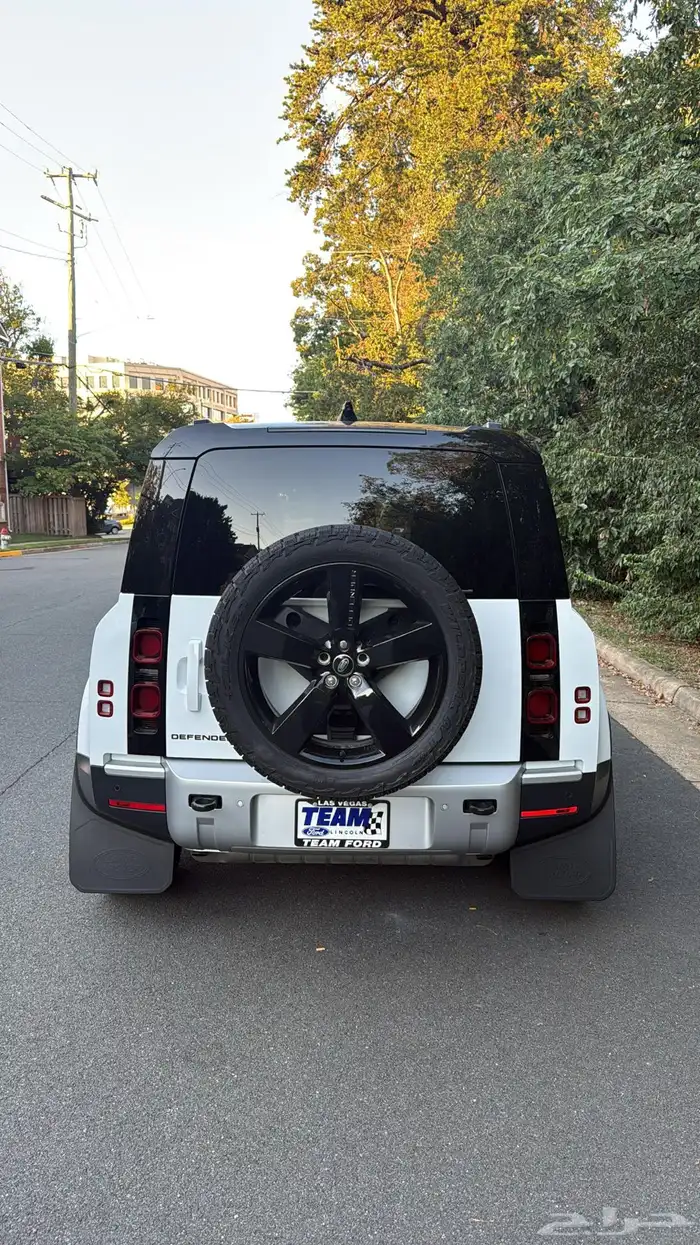 Land rover Defender 90 موديل 2023 V4 4