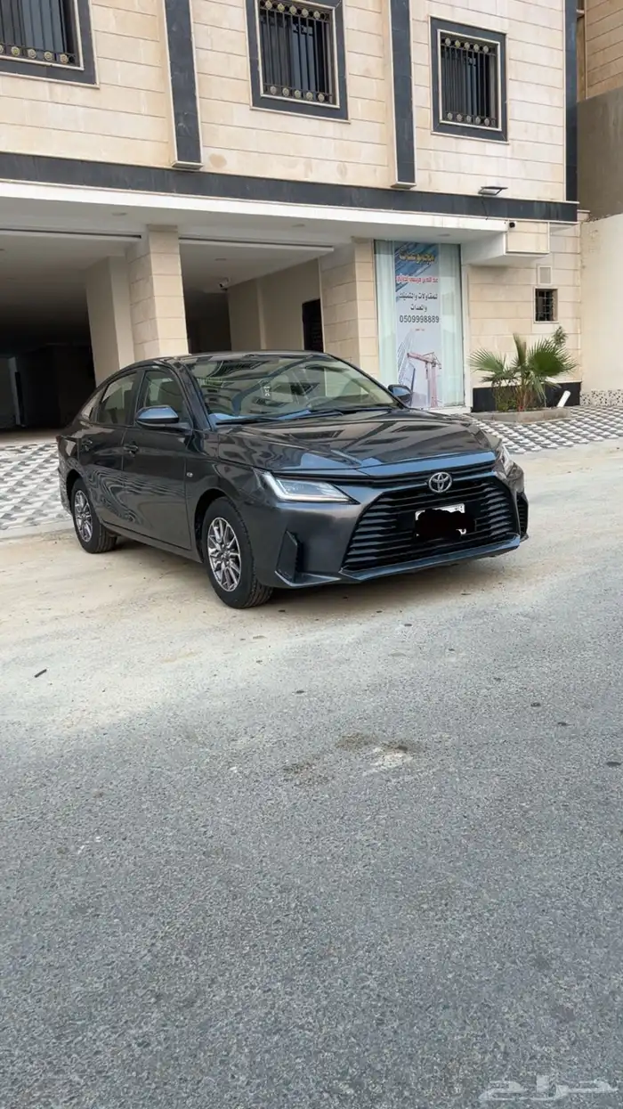تويوتا يارس 2023 بحالة ممتازة وبسعر ممتاز 7