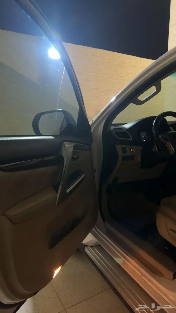 ميتسوبيشي مونتيرو 2018 10