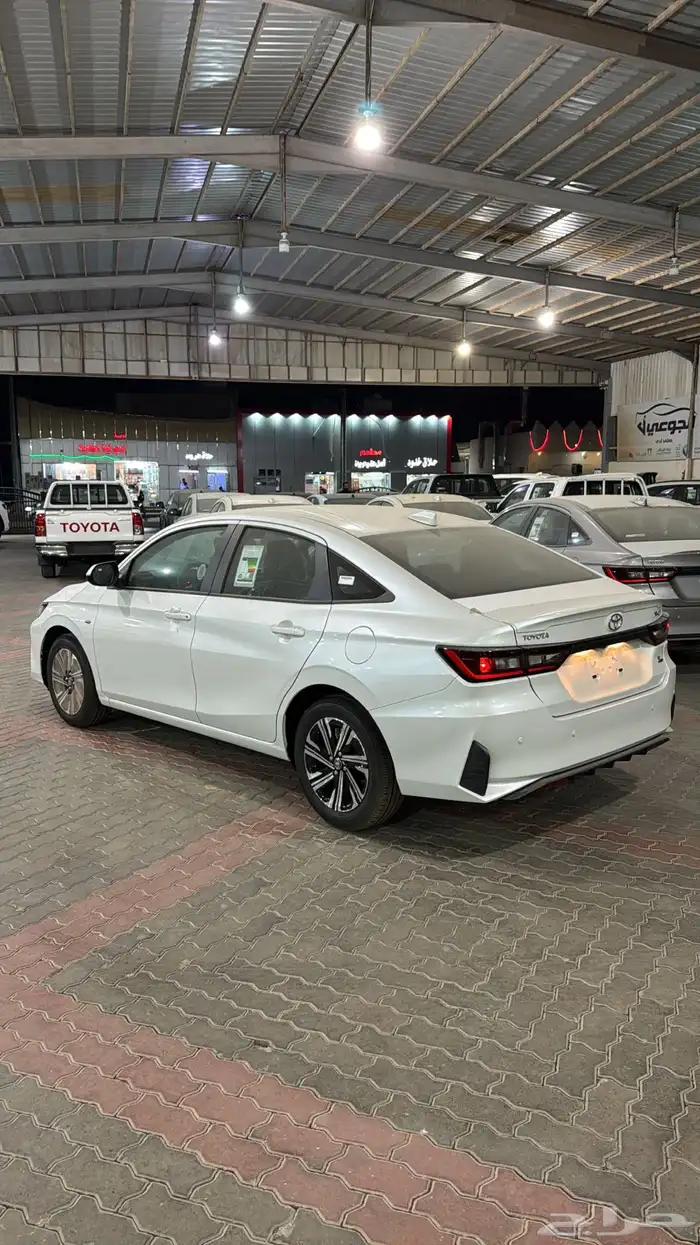 تويوتا يارس Y بلس بنزين 2026 3