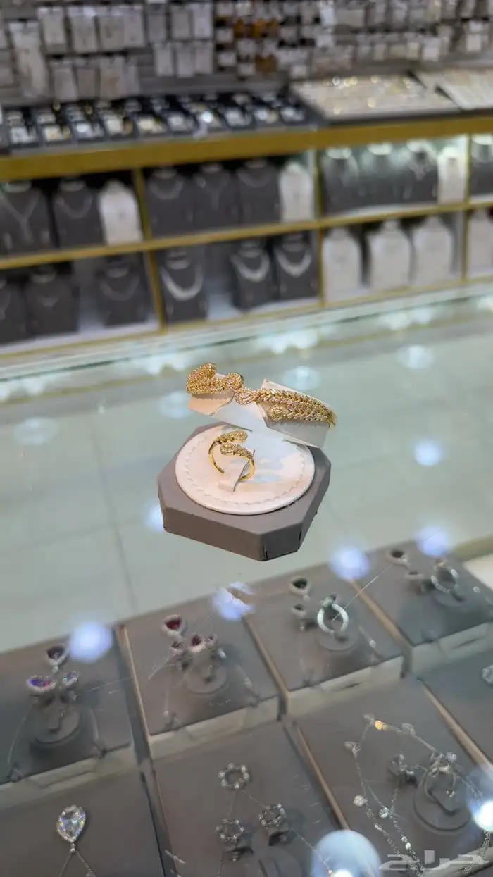 طقم بديل الذهب زركون 16