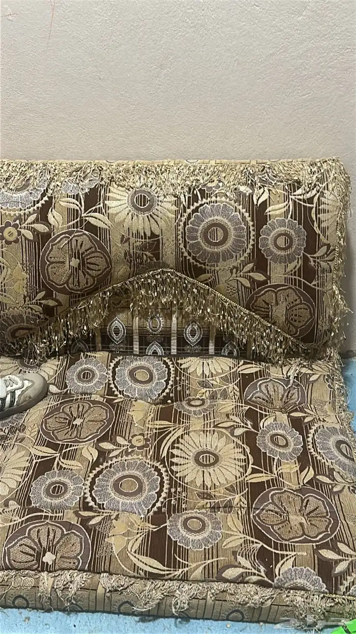 اغراض للبيع 1