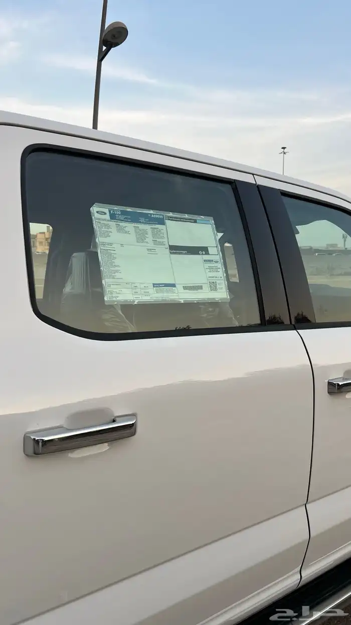 للبيع فورد أف F150 XLT جديد ممشى1250 كيلو فقط V8 أبيض 2025 12