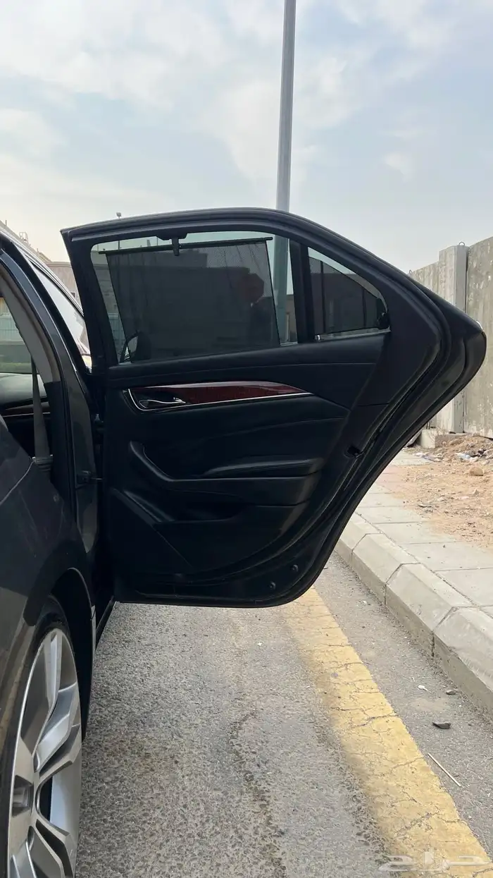 كاديلاك CTS 2015 ممشى 220 17