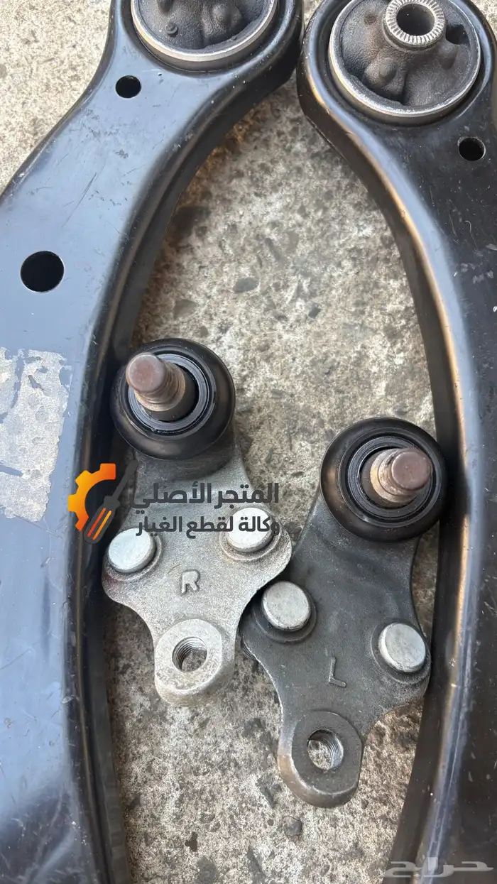 مساعدات وكراسي مكينه نيسان صني 2012-2024 3