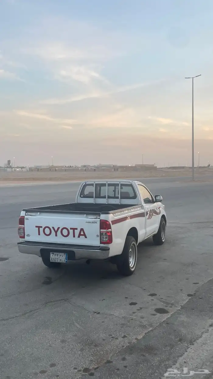 للبيع هلكس 2013 غمارةGLX   شرط المحركات 4