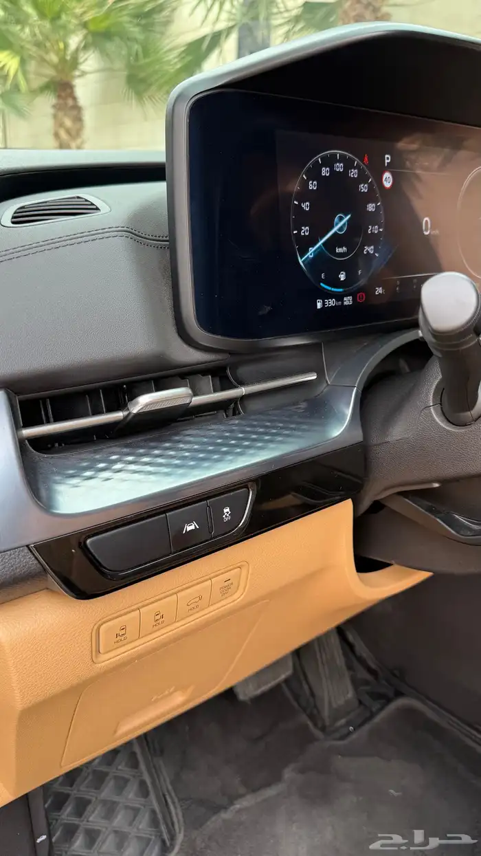 كيا كرنفال فل كامل فتحتين سقف 2023 وارد الوكيل كيا السعوديه 14