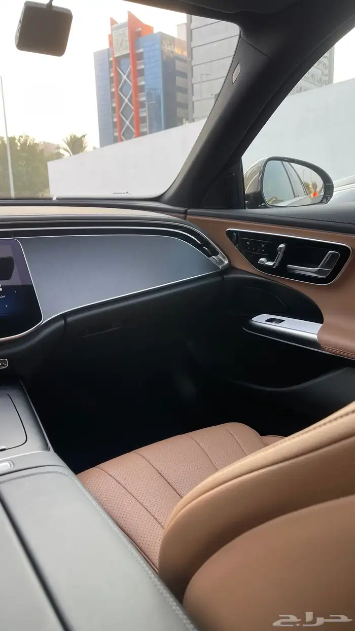 مرسيدس E200 2025 عداد 6 آلاف km ضمان الجفالي إلى 2027 22