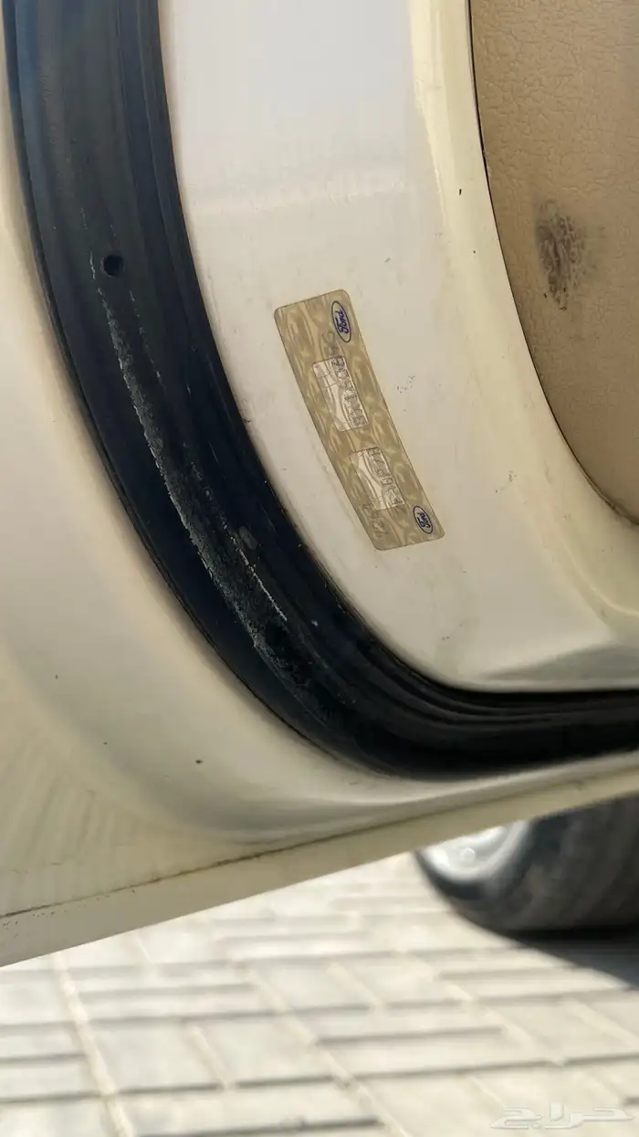 فورد فكتوريا 17