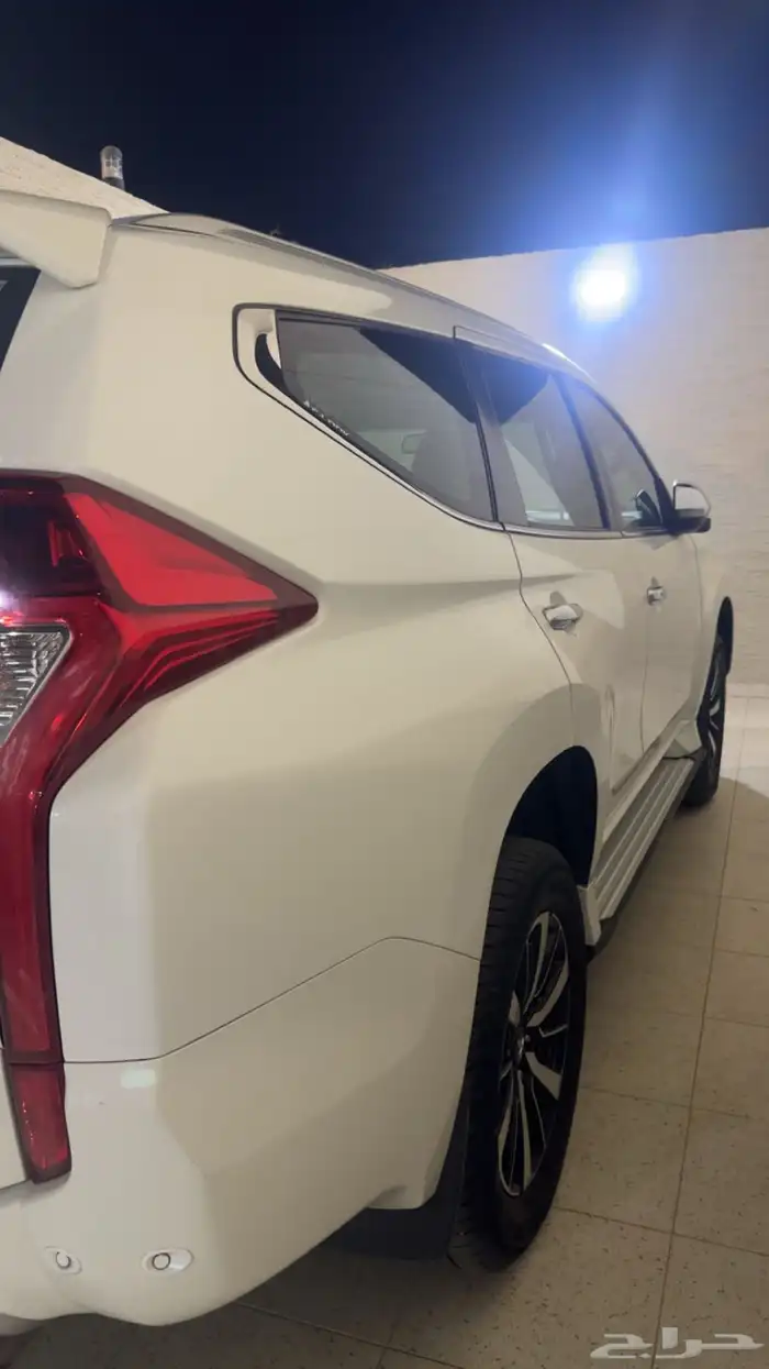 ميتسوبيشي مونتيرو 2018 1