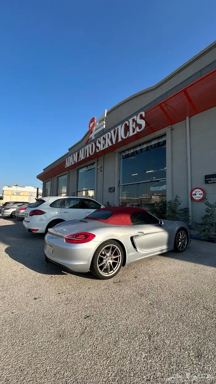 فحص و صيانة وبرمجة وقطع غيار سيارات بورش بإحترافيه 0