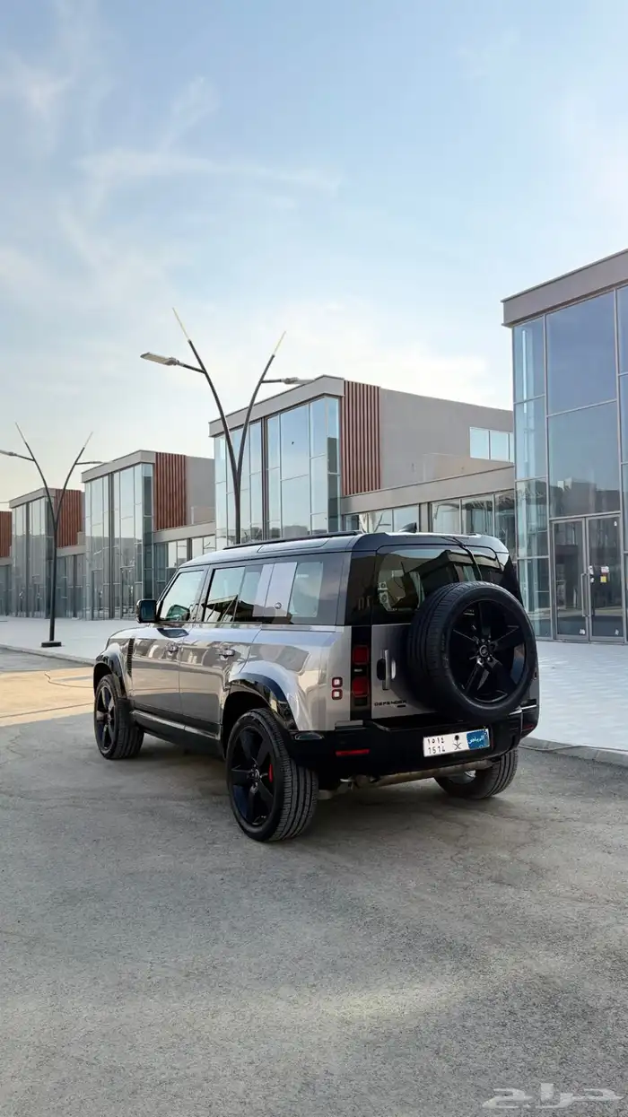 للبيع ديفندر 2023 HSE فل الناغي 6 سرندل 1