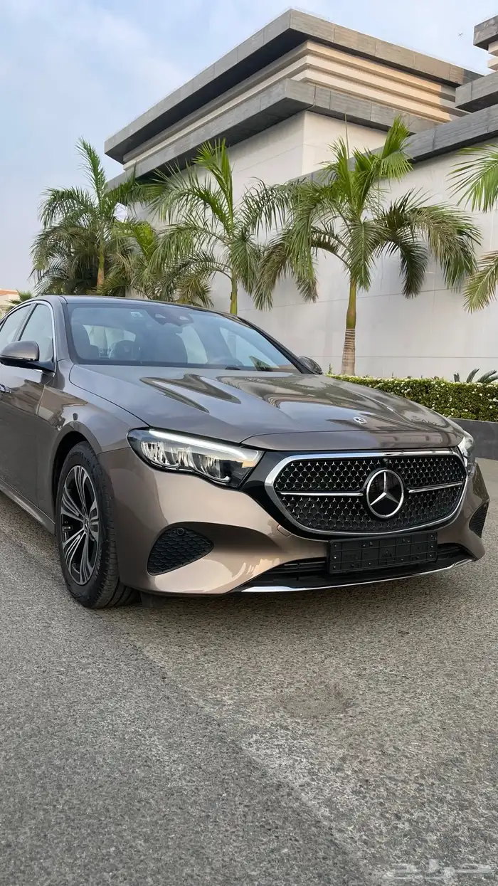مرسيدس E200 2025 عداد 6 آلاف km ضمان الجفالي إلى 2027 13