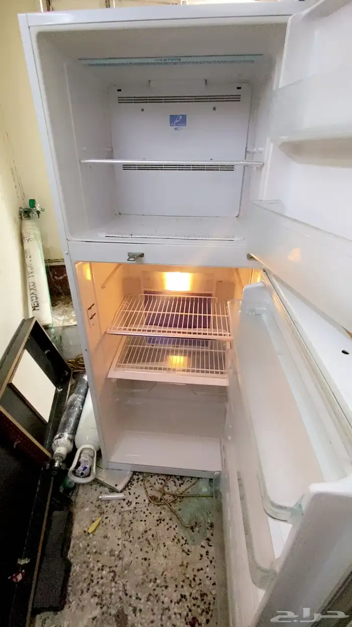 ثلاجه نظيفه وع الشرط 3