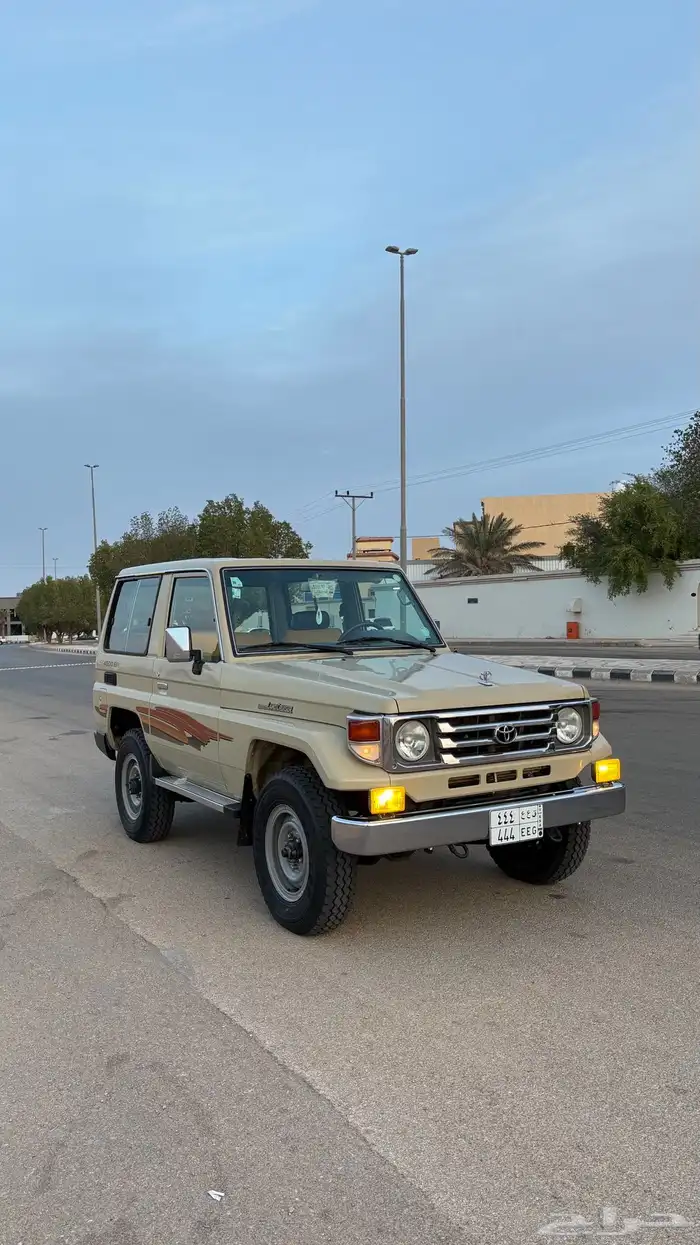 للبيع جيب ربع 2003 6