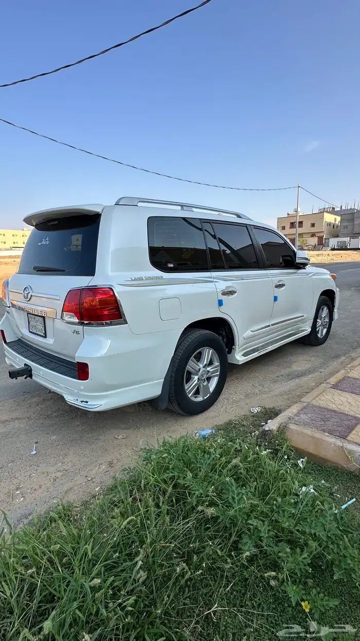 لاندكروزر 2013 بريمي 8 سلندر 3