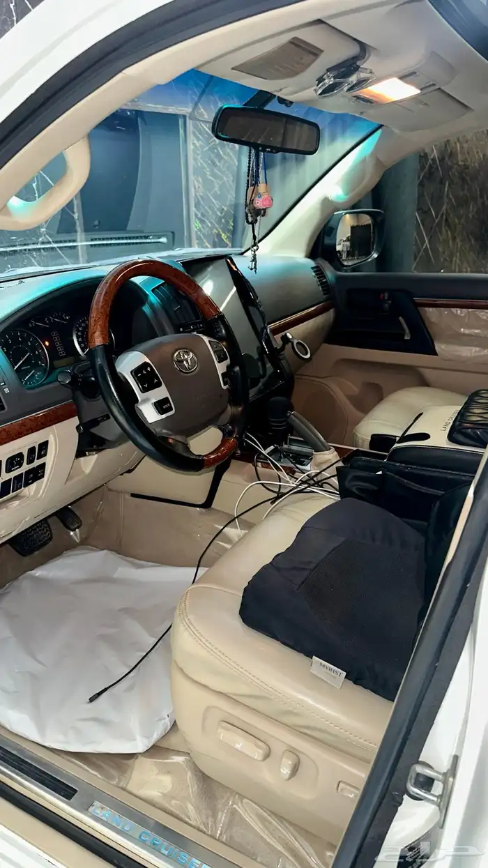 لاندكروزر 2013 بريمي 8 سلندر 8