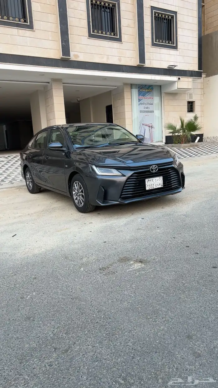 تويوتا يارس 2023 بحالة ممتازة وبسعر ممتاز 2