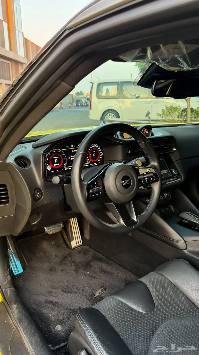 نيسان زد 2024 فل 8