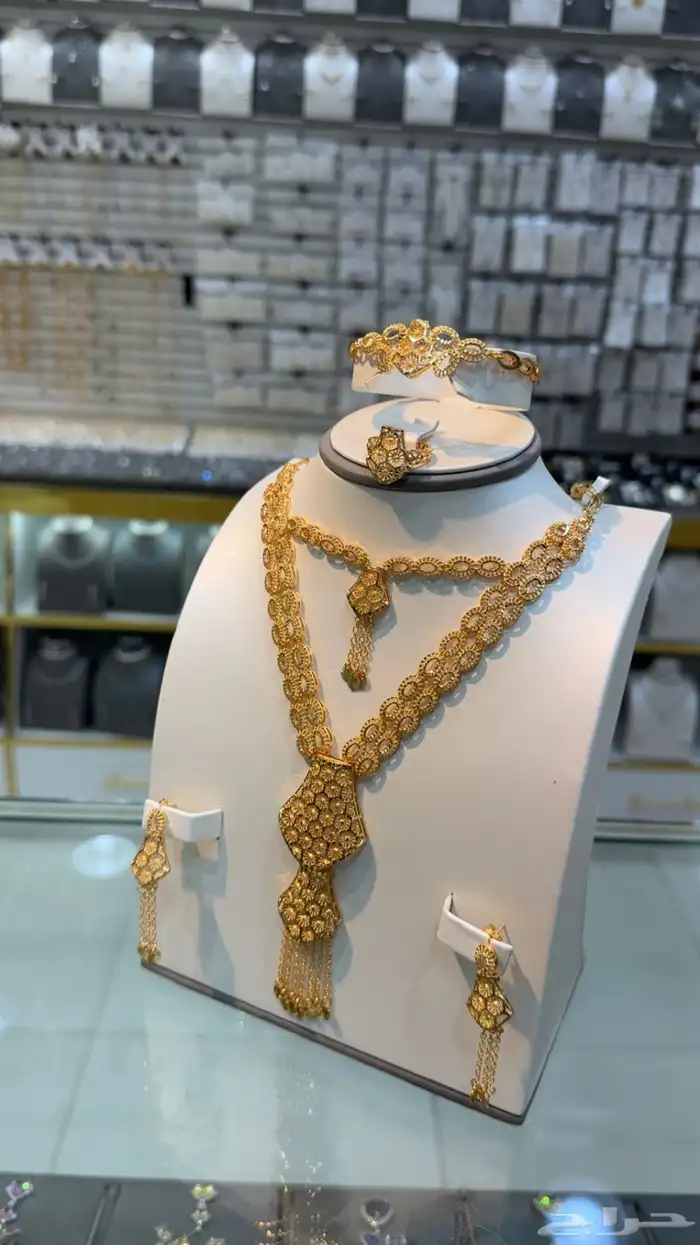 طقم بديل الذهب زركون 31