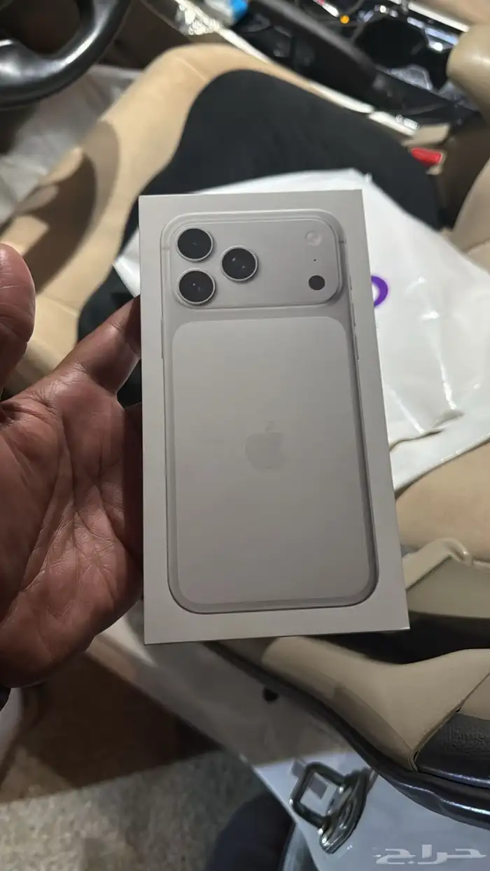 ايفون 17 برو ماكس سلفر 0