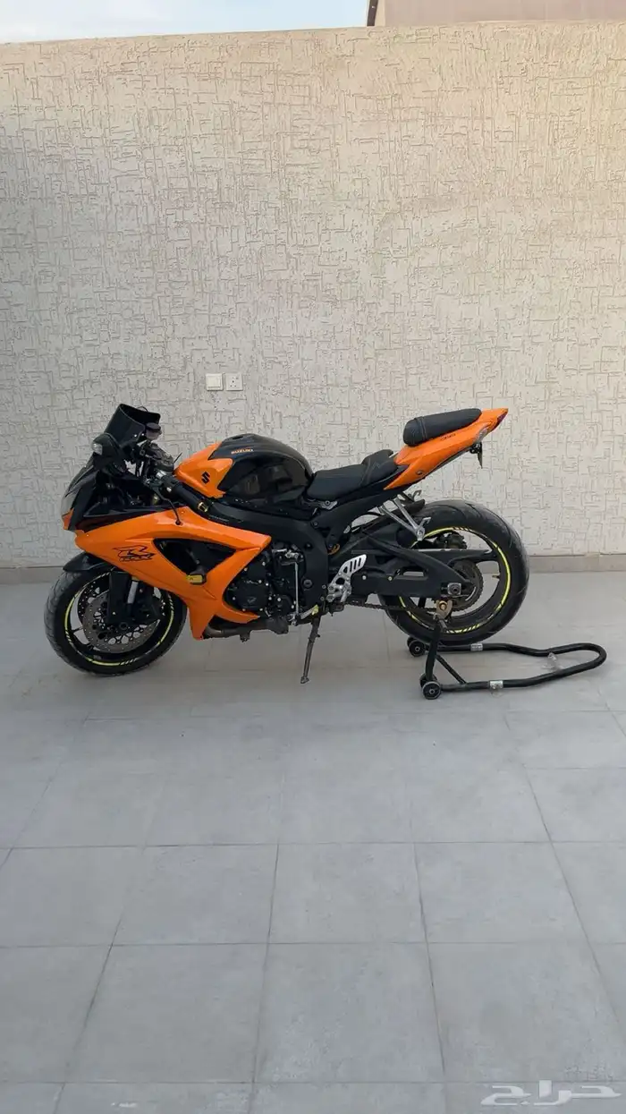 سوزوكي 600 موديل 2008 مطلوب فيابر ( السمكة يسار ) 1