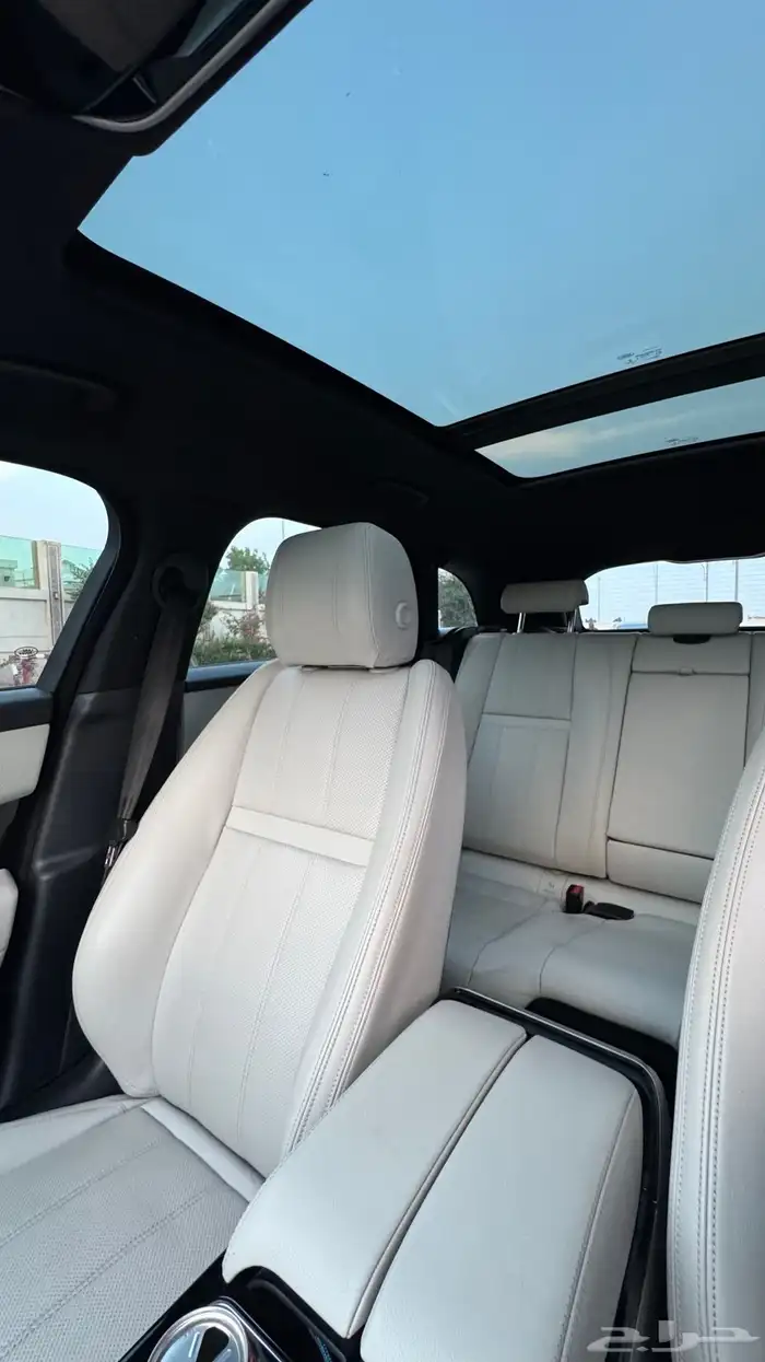 رنج روفر فيلار 10