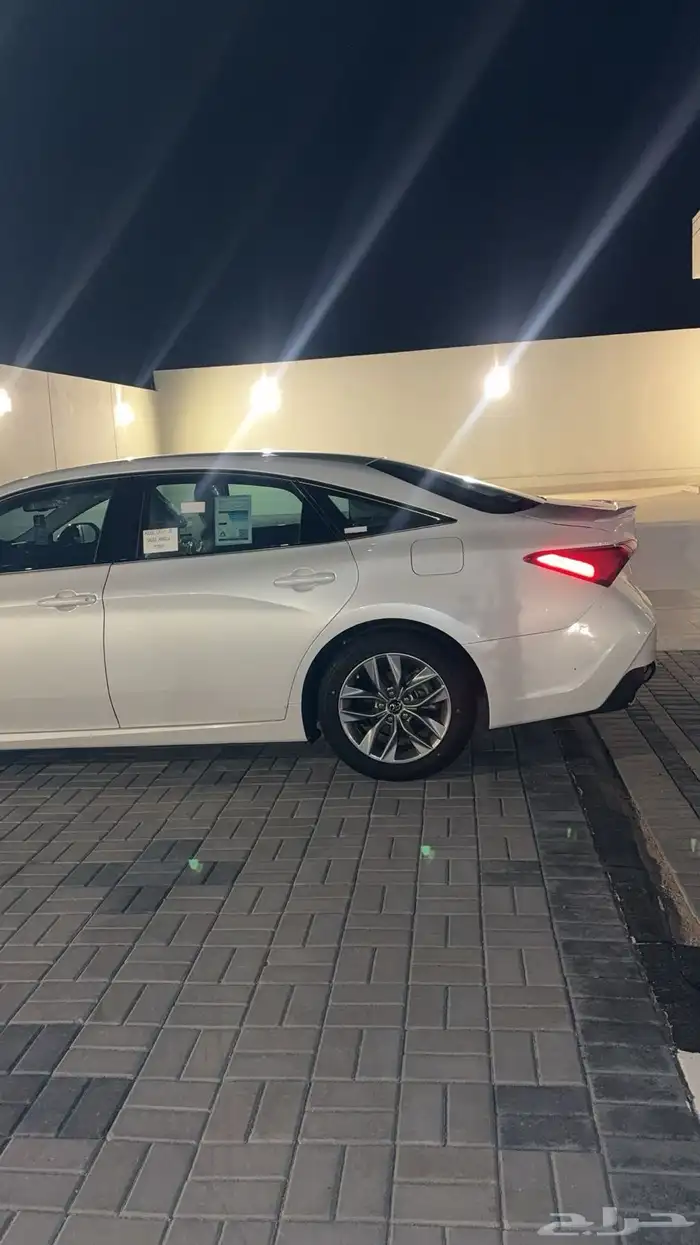 تويوتا افالون استاندر وكالة 1